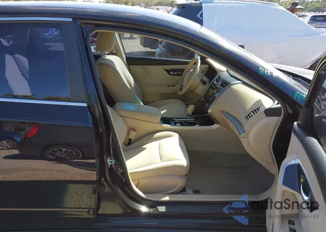 2013 Nissan Altima 2.5 Sv z USA, uszkodzony, nr VIN 1N4AL3AP5DC116412